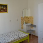 YELLOW ROOM , 2 beds, 890/1150 rub/day - Hostel "Auto hostel", Ekaterinburg